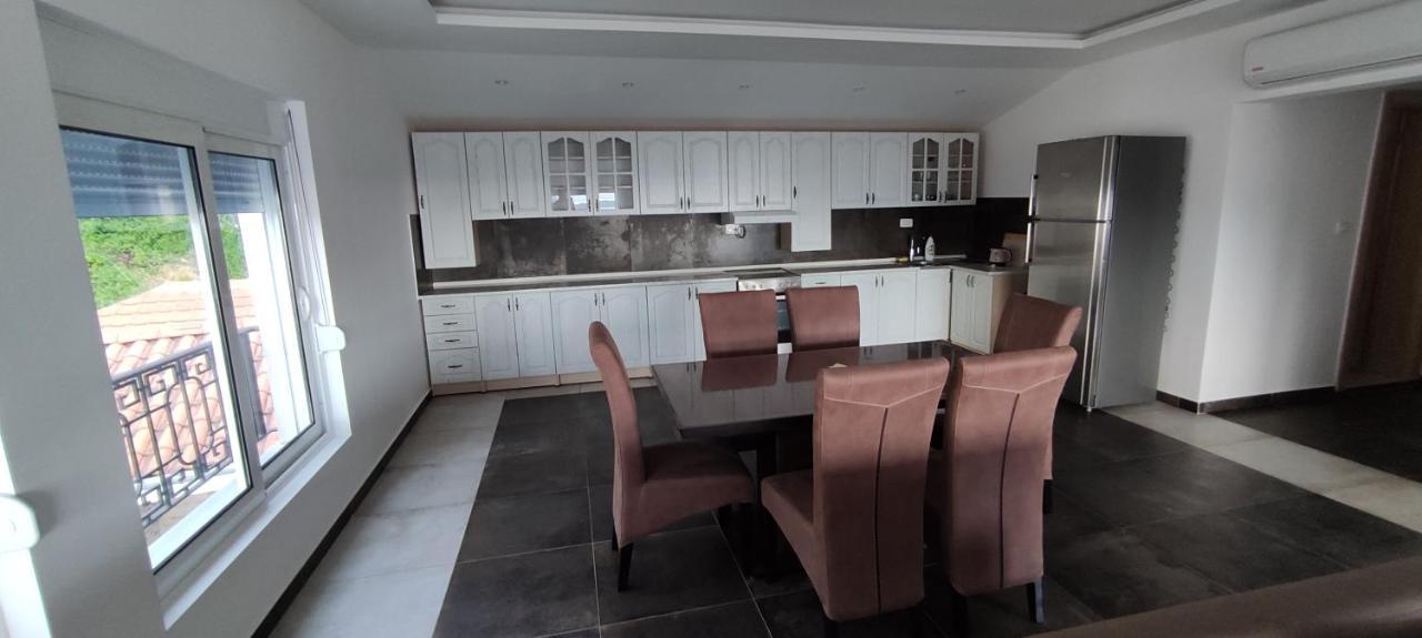 Zoran Apartments Sveti Stefan Ngoại thất bức ảnh