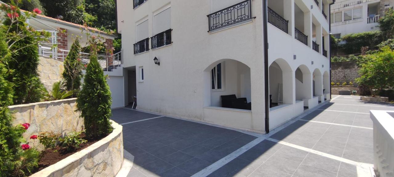 Zoran Apartments Sveti Stefan Ngoại thất bức ảnh