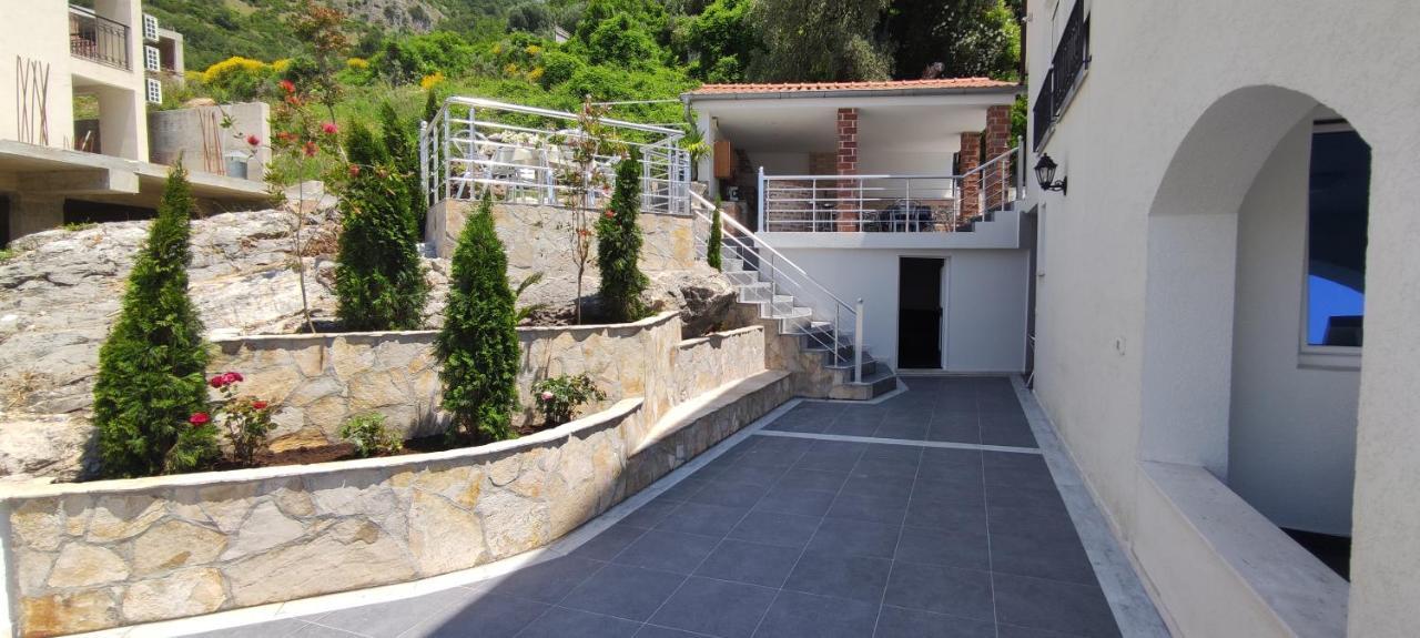 Zoran Apartments Sveti Stefan Ngoại thất bức ảnh