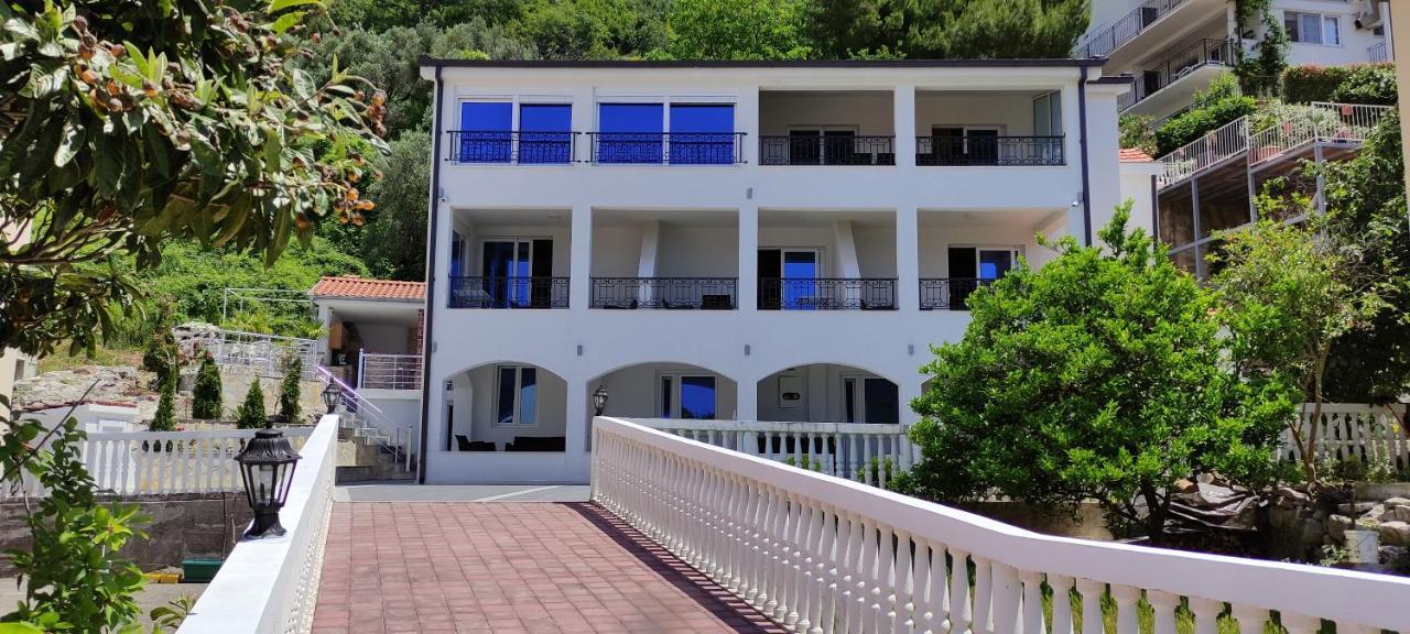 Zoran Apartments Sveti Stefan Ngoại thất bức ảnh